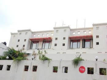 Hotel Oyo Katraj 3*